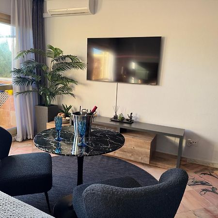 Super2Beachfront Marbella Luaran gambar