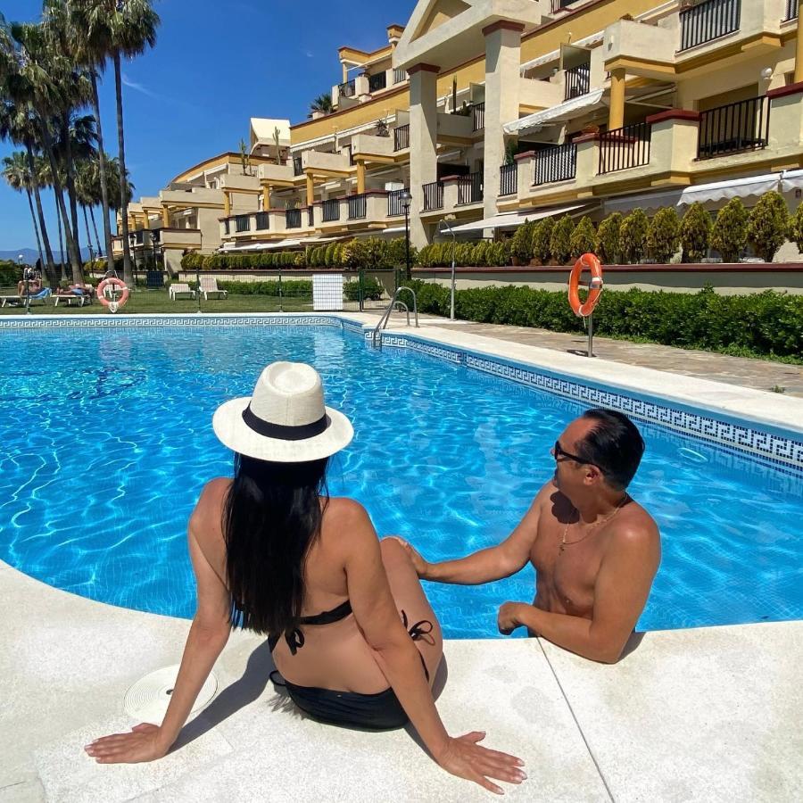 Super2Beachfront Marbella Luaran gambar