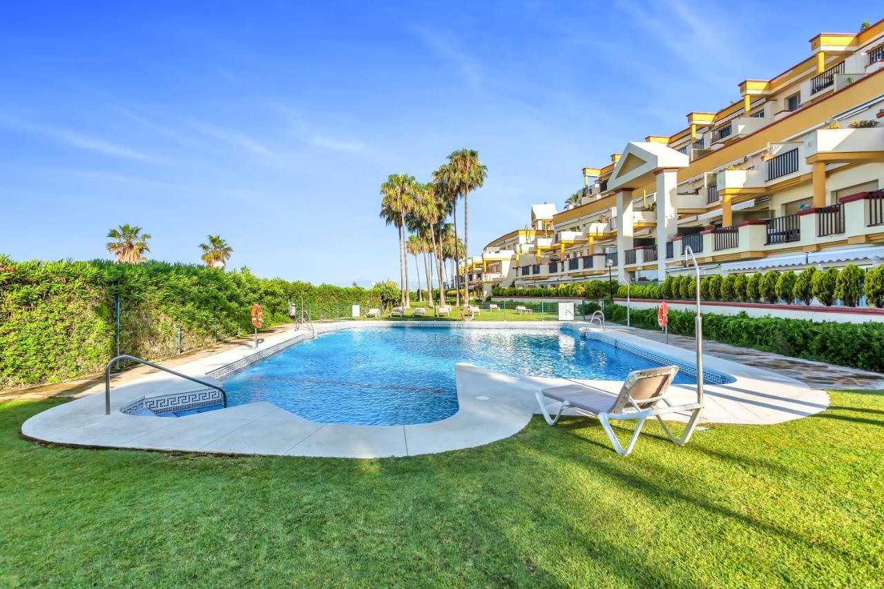 Super2Beachfront Marbella Luaran gambar