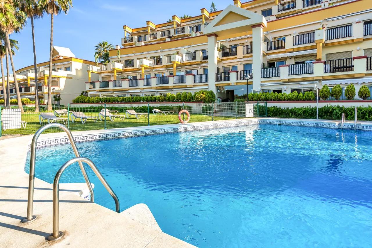 Super2Beachfront Marbella Luaran gambar