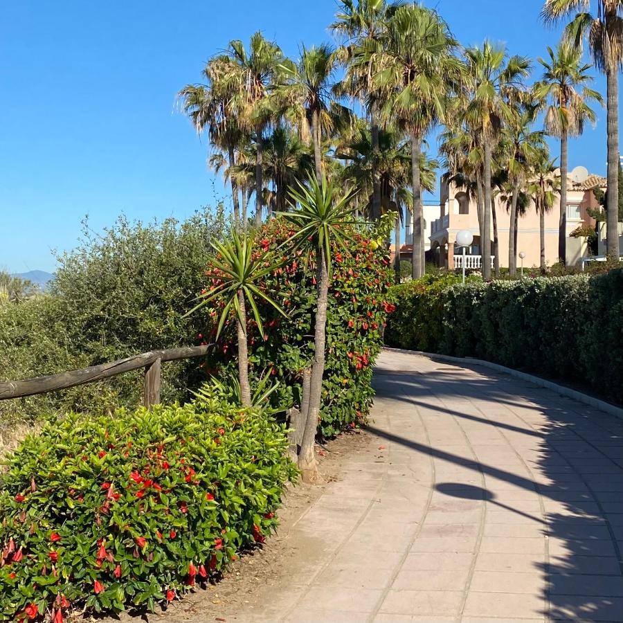 Super2Beachfront Marbella Luaran gambar