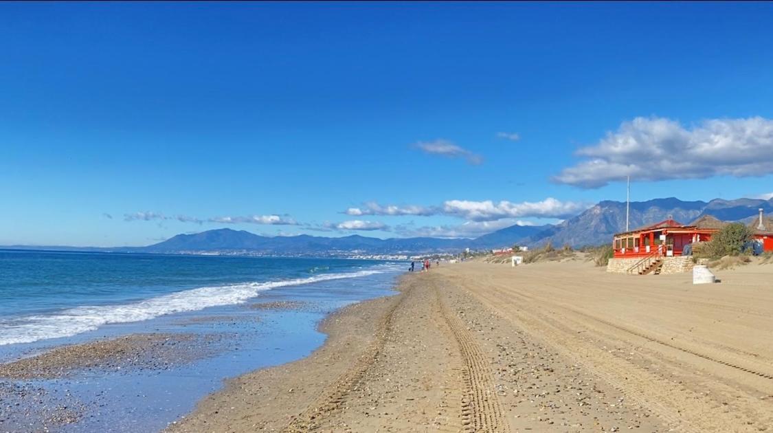 Super2Beachfront Marbella Luaran gambar